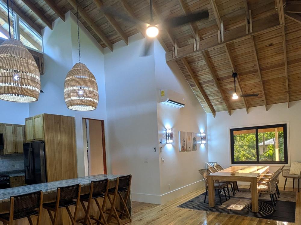 Plafond cathédrale en bois