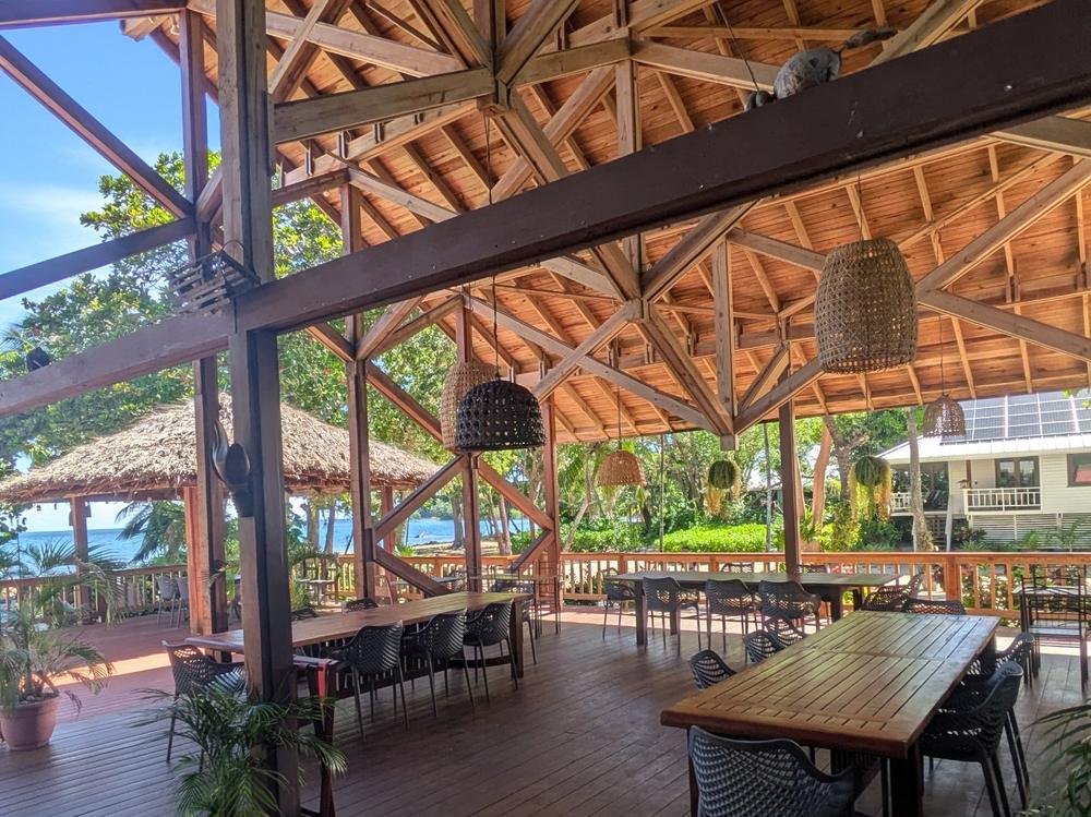 Salle du restaurant The Cove